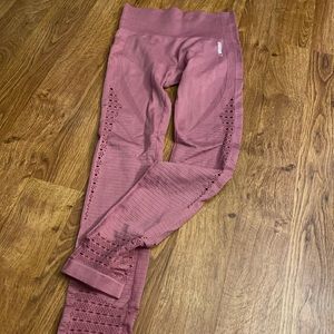 Gym shark leggings